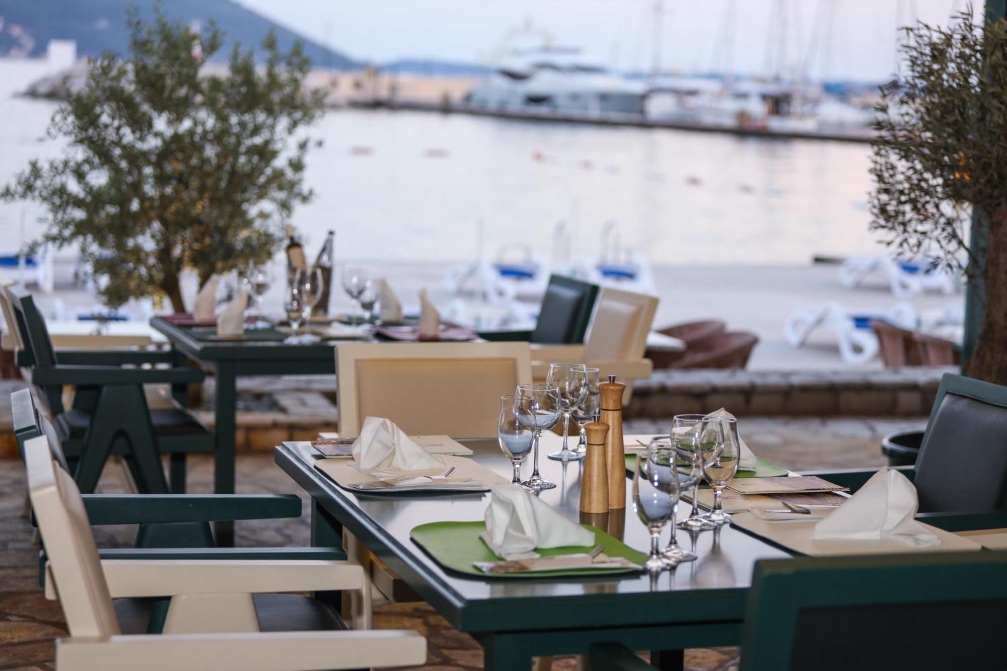 Hotel Rr Herceg Novi Exterior foto